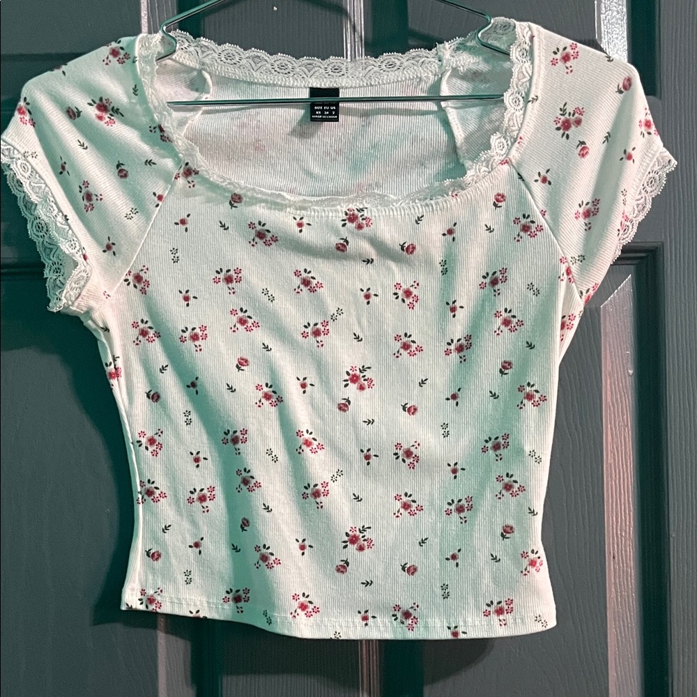 SHEIN White Floral Lace Blouse